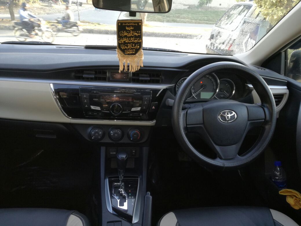 Rent a car with driver, rent a car in Pakistan, Suv for rent, Prado for